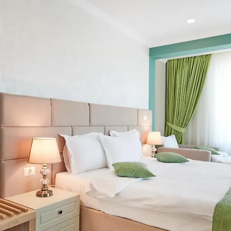 酒店 Azaleea Mamaia Nord 那沃达利