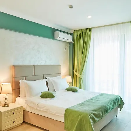 Azaleea Mamaia Nord 3*