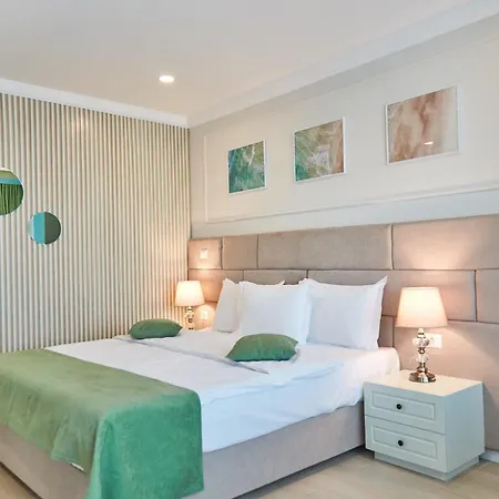 Azaleea Mamaia Nord 3*