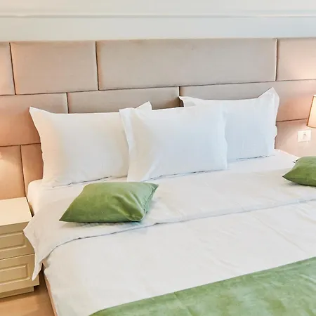 Azaleea Mamaia Nord 3*