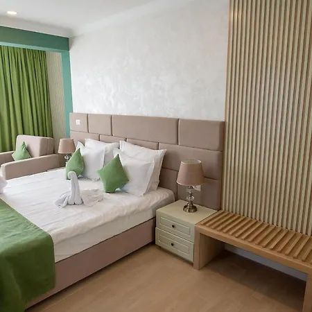 Azaleea Mamaia Nord Hotel